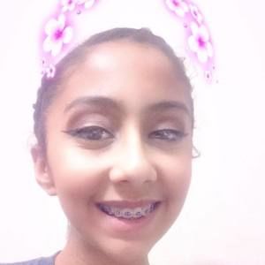 Meet your Posher, Julitza